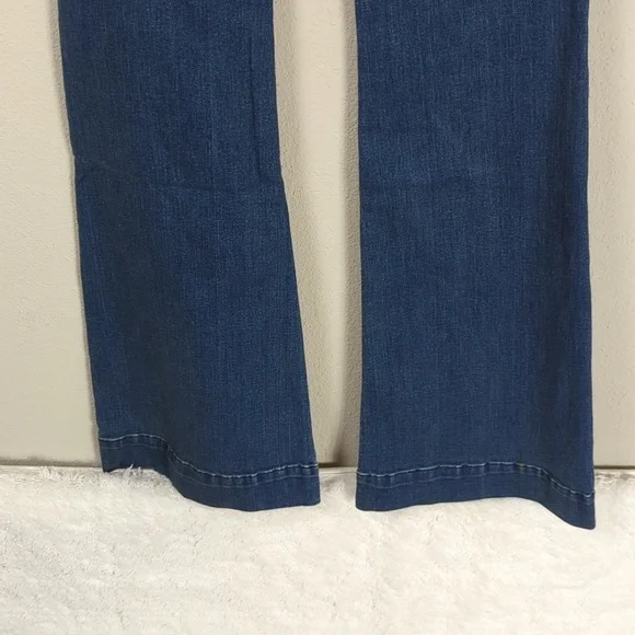 L'AGENCE Mid Rise Flare Jeans Womens 25 Blue Flare Jeans